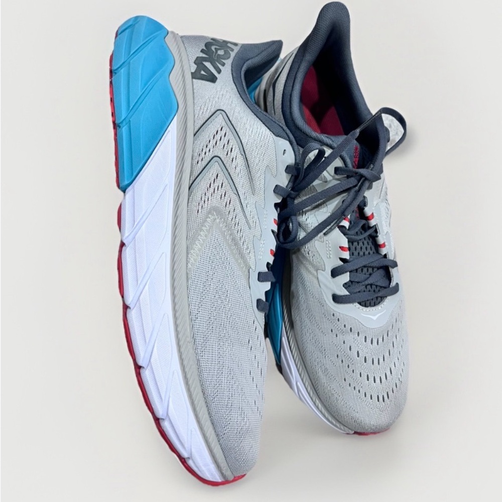 Hoka One One Arahi 5 Mens Size 12D Harbor Mist Aquarelle